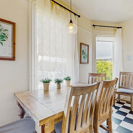 Lilac Victorian Downstairs Eureka Δωμάτιο φωτογραφία