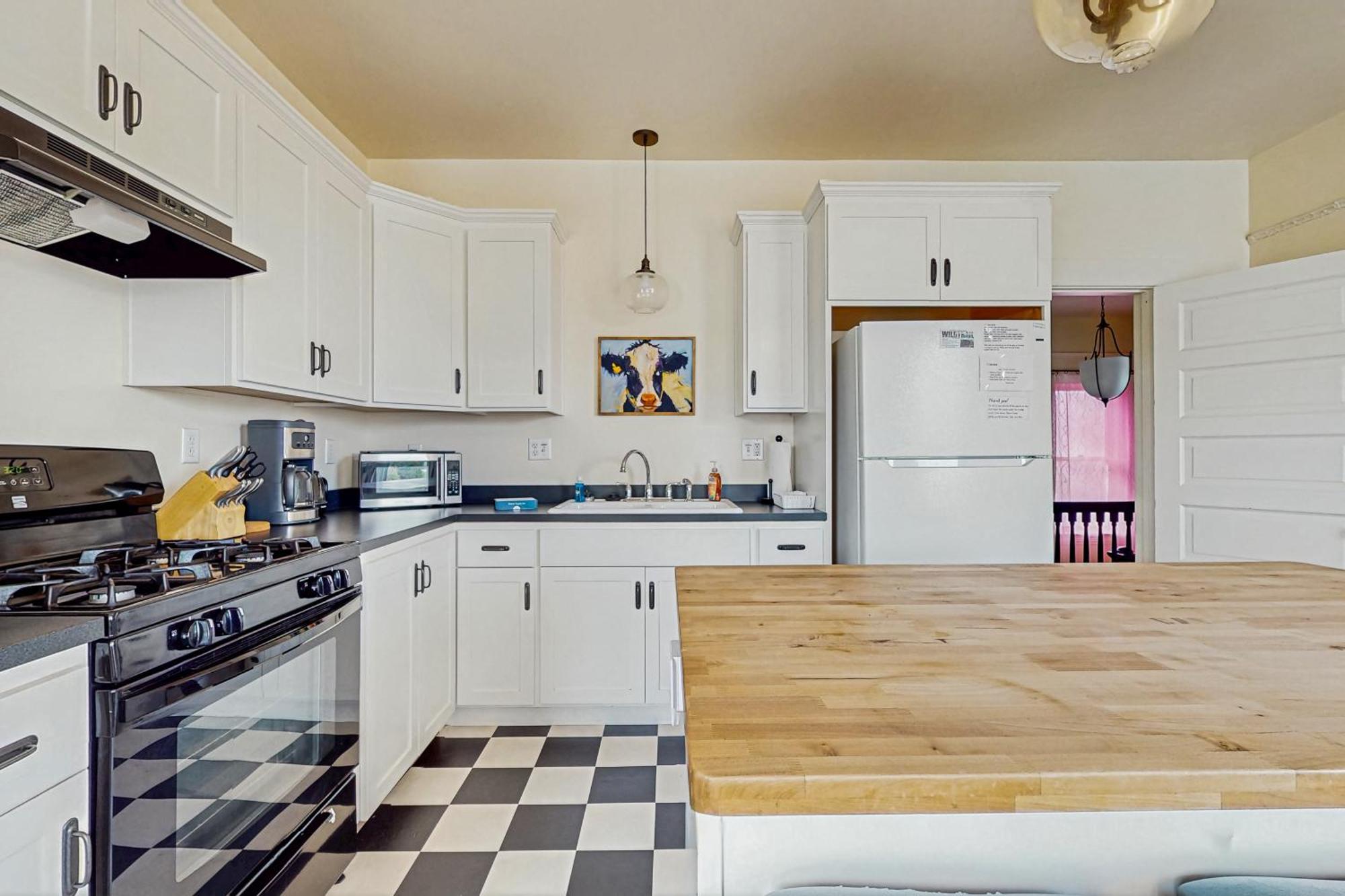 Lilac Victorian Downstairs Eureka Δωμάτιο φωτογραφία